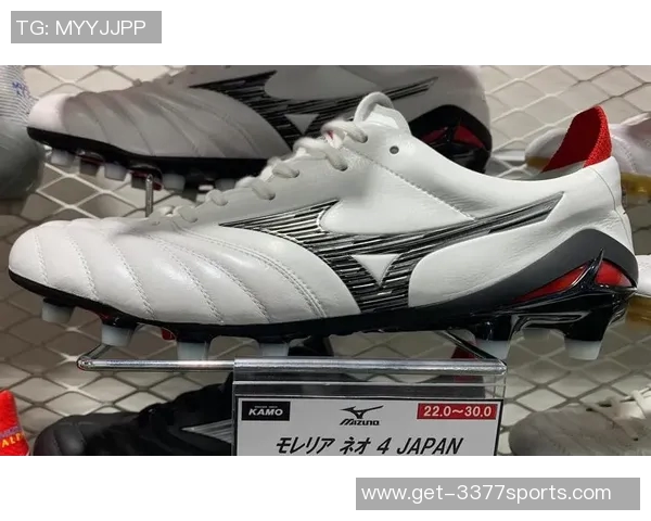 探索2e足球鞋的独特设计与卓越性能提升你的球场表现 探索2e足球鞋的独特设计与卓越性能提升你的球场表现